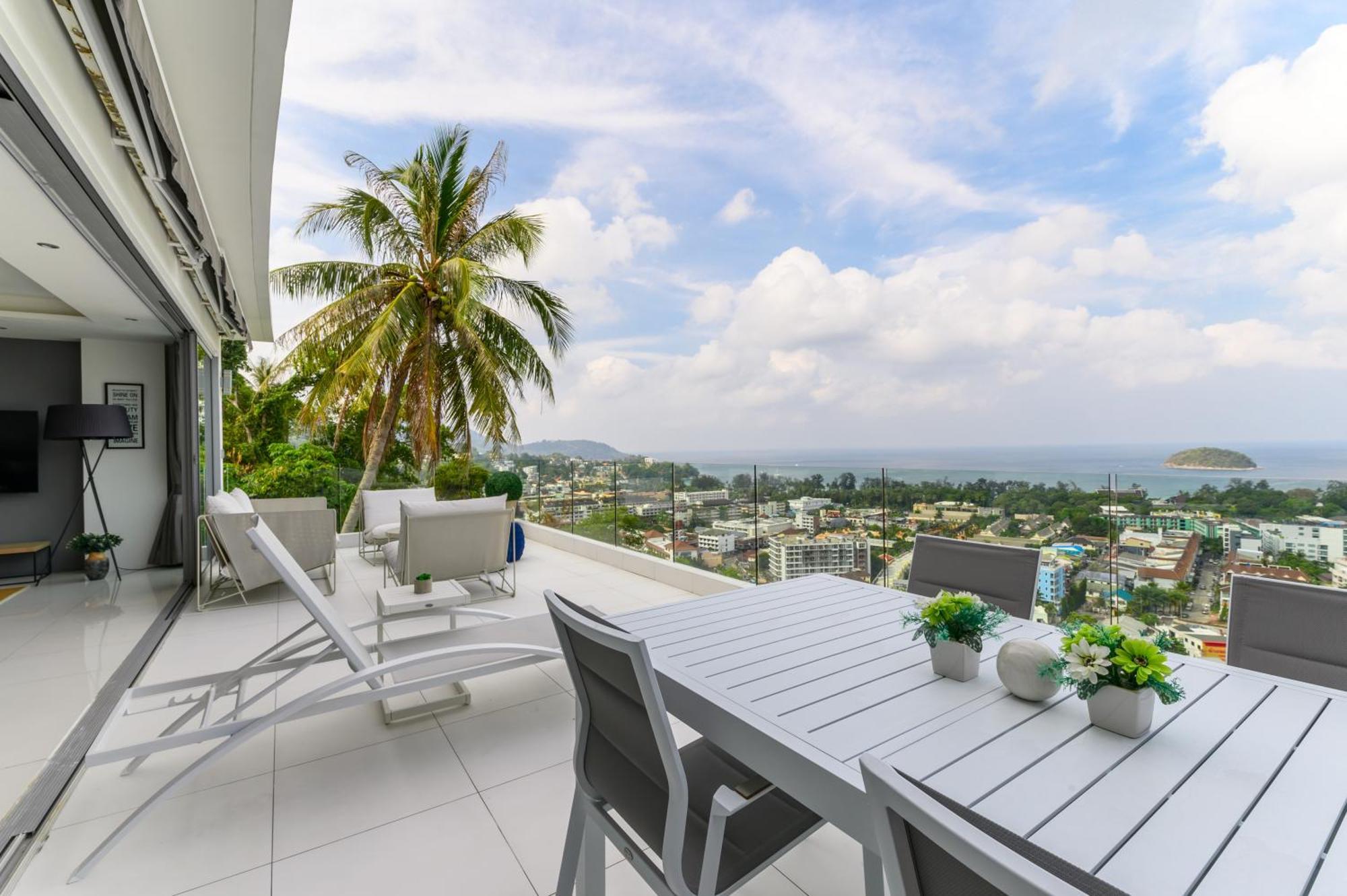 The View Phuket By Resava Praia de Kata Quarto foto
