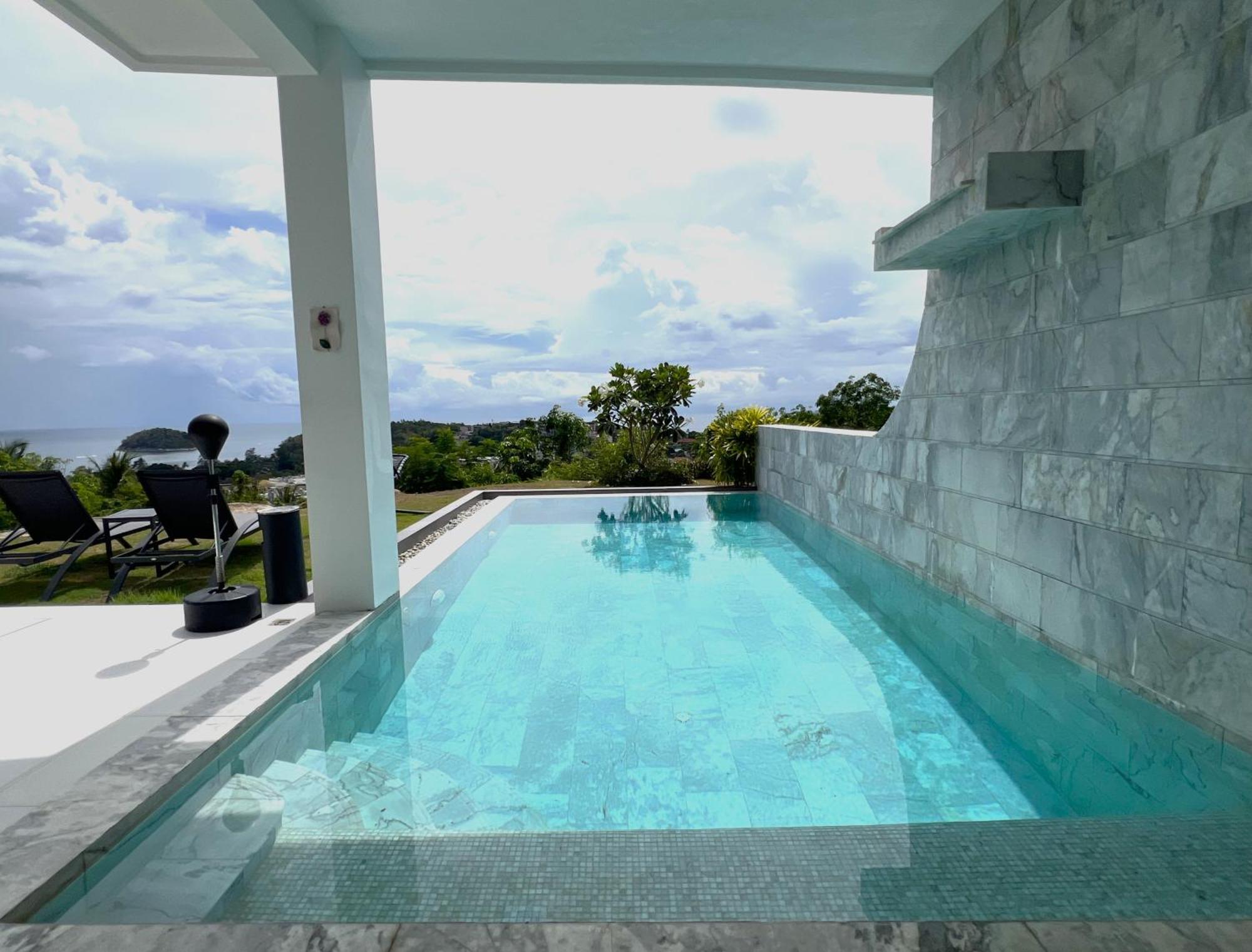 The View Phuket By Resava Praia de Kata Quarto foto