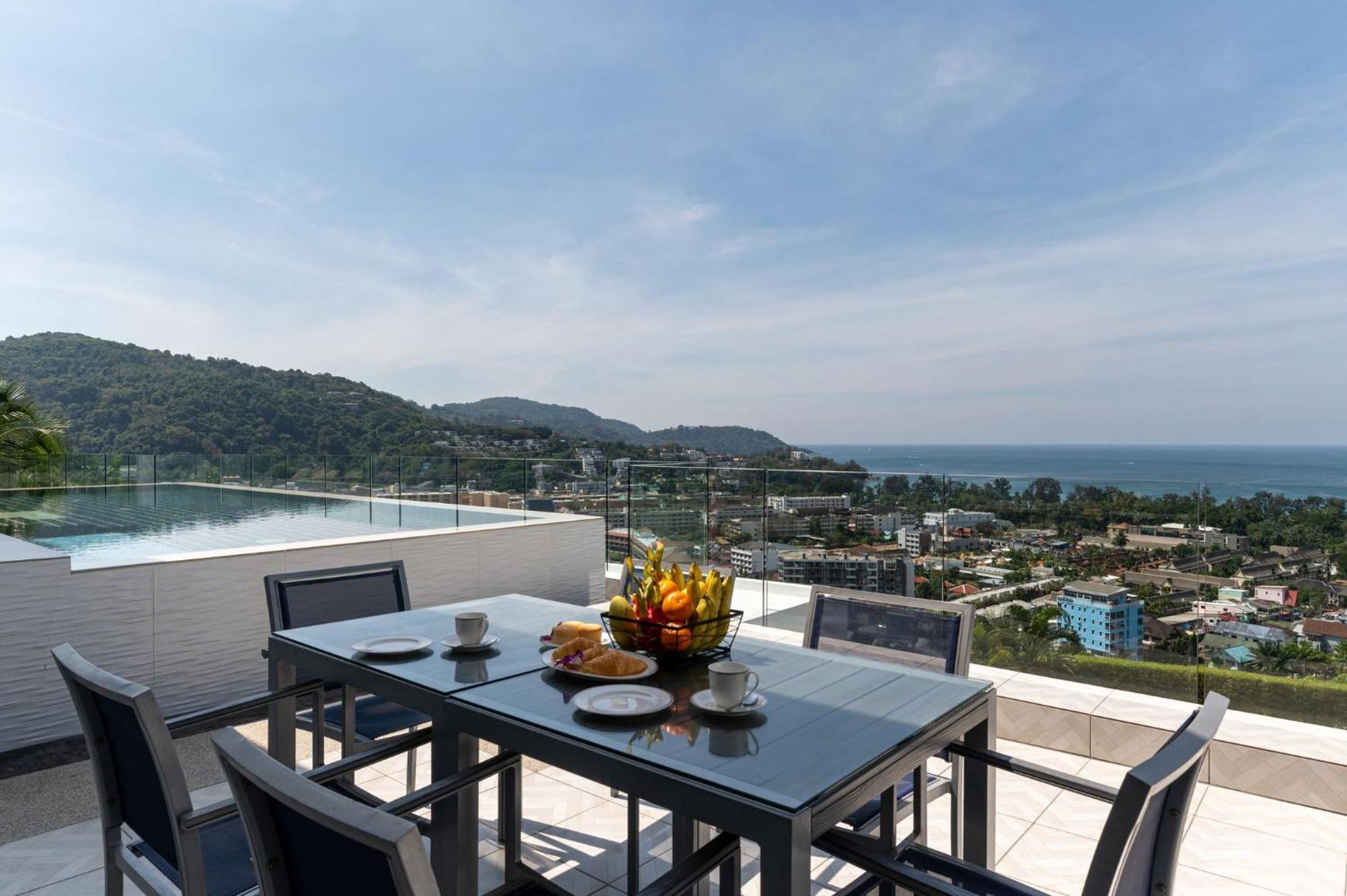 The View Phuket By Resava Praia de Kata Quarto foto